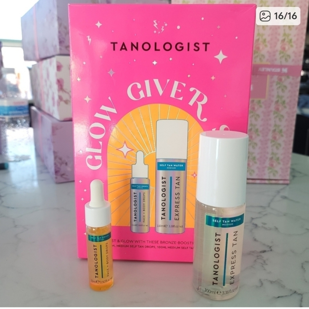 New Tanologist Glow Giver Tanning Set